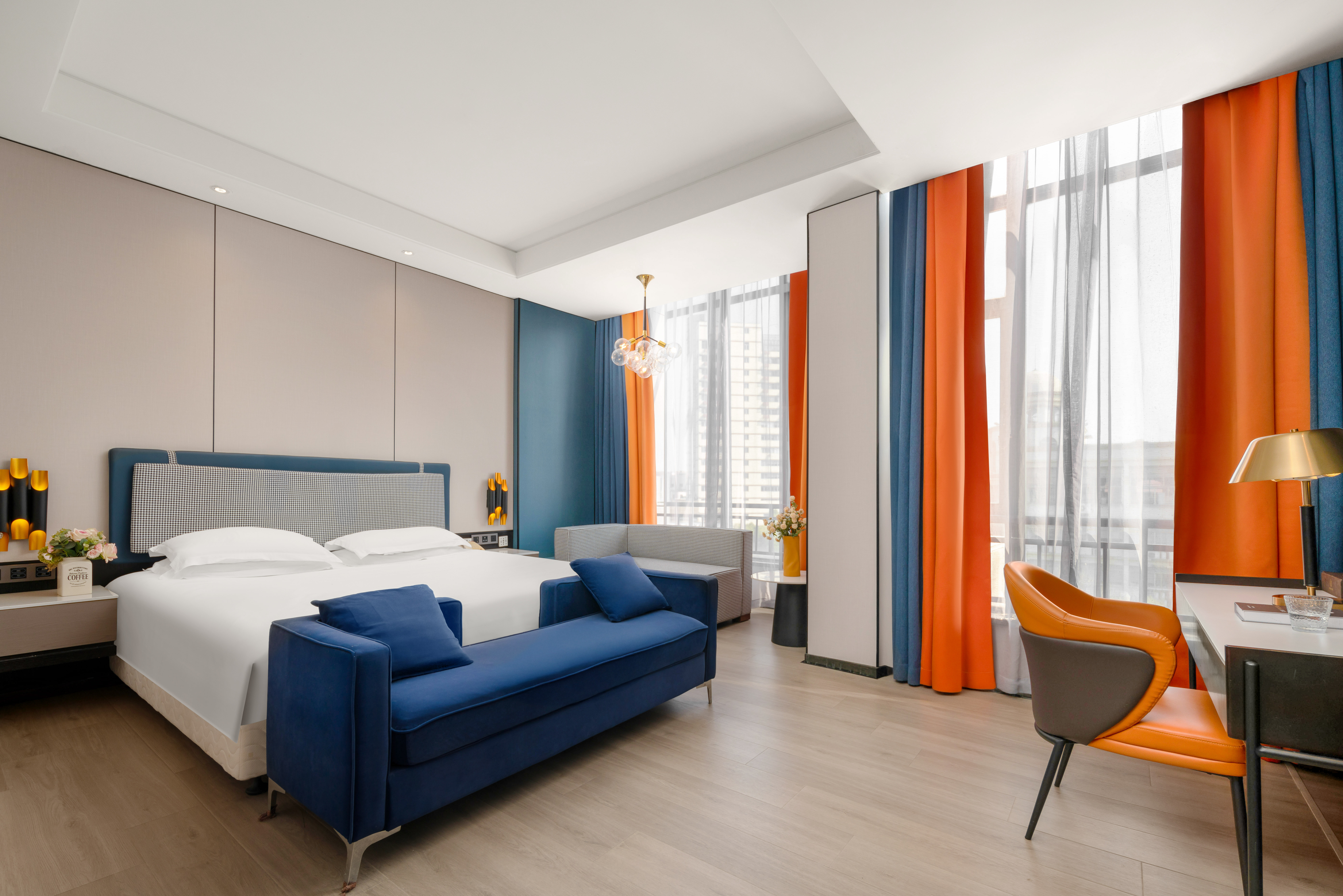 悦享悠然大床房 |（双人沙发+智能马桶）