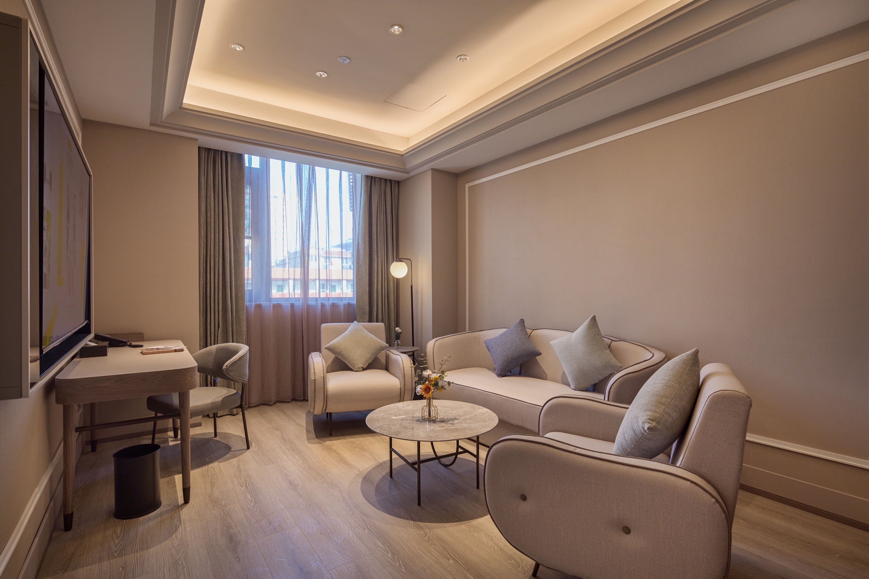 嘉宾套房（双衞双区.独立衣帽间）