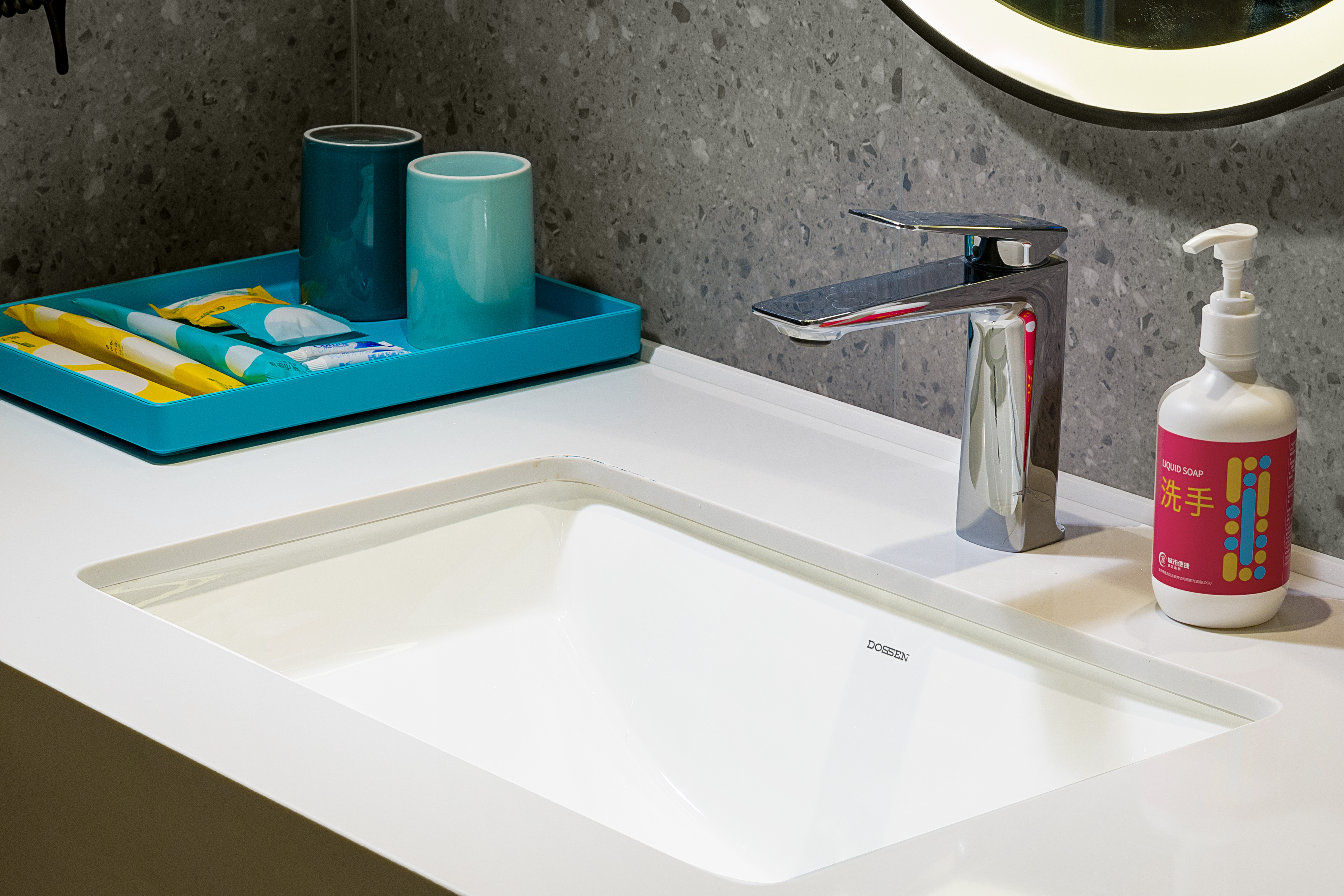 城景豪华大床房-高空城景+智能马桶+落地窗全景采光