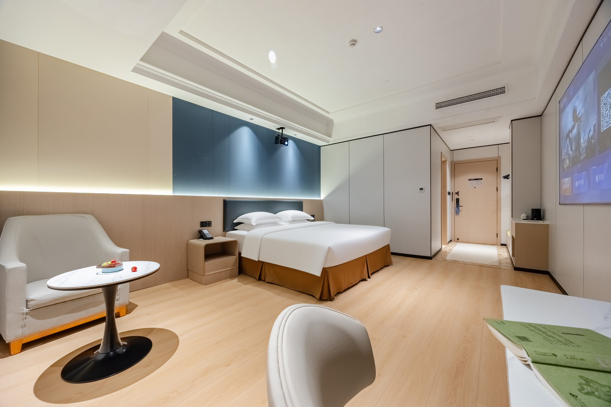 影音大床房【百寸幕布智能投屏+舒睡床品】