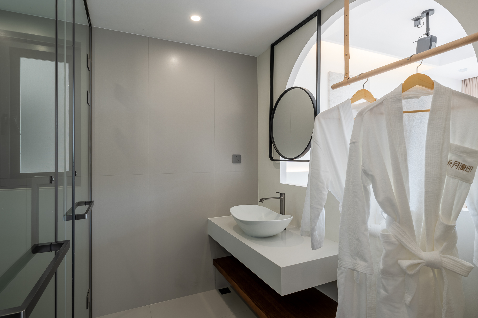 Featured Smart Room - Lake-View (Double Bed) (Window)