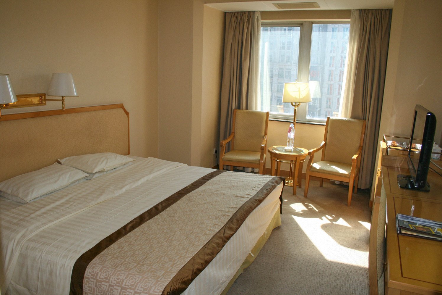 豪华商务大床间