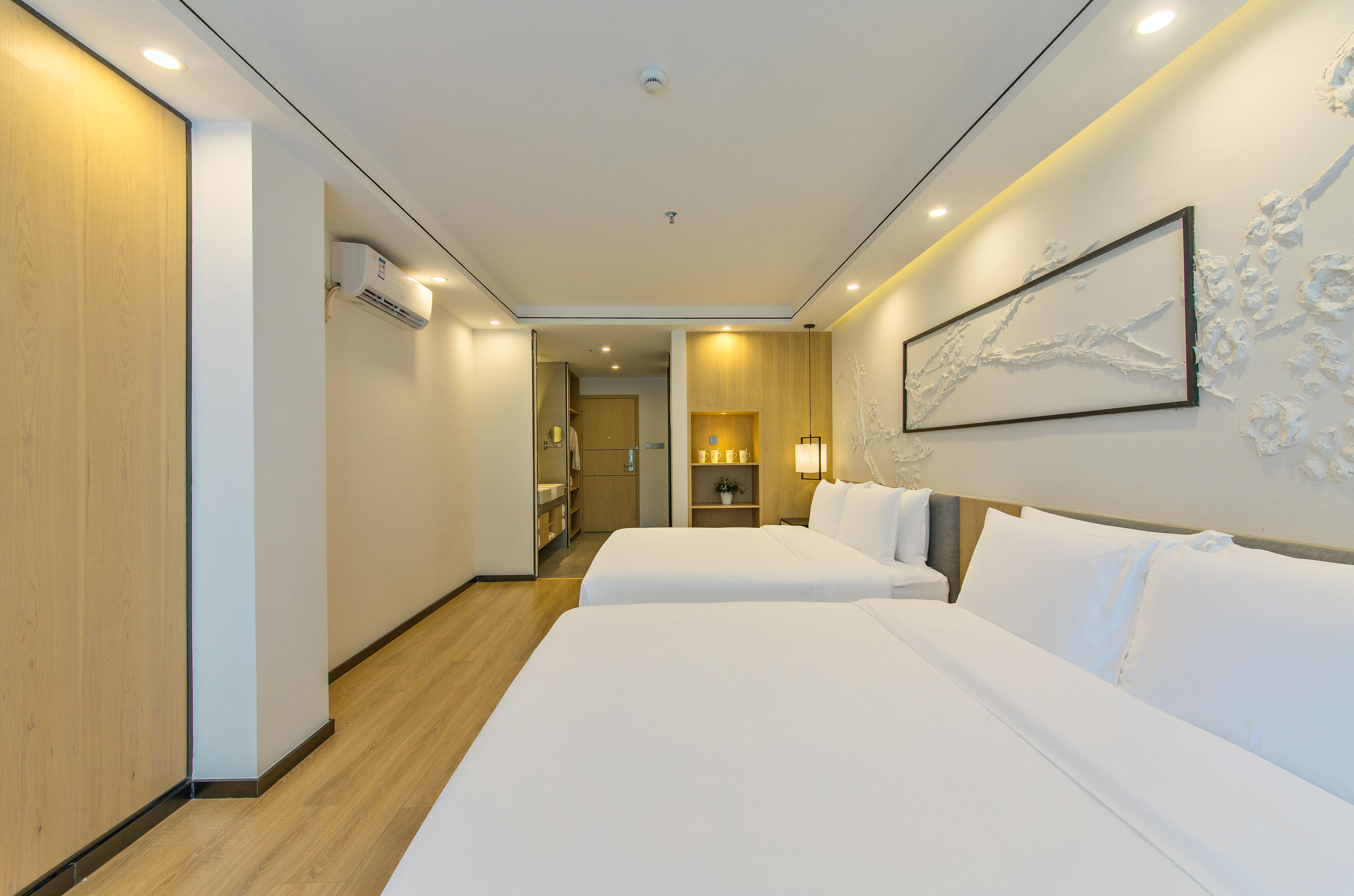 Shanshui Deluxe Standard Room With Scenic Balcony And Scenic Tub