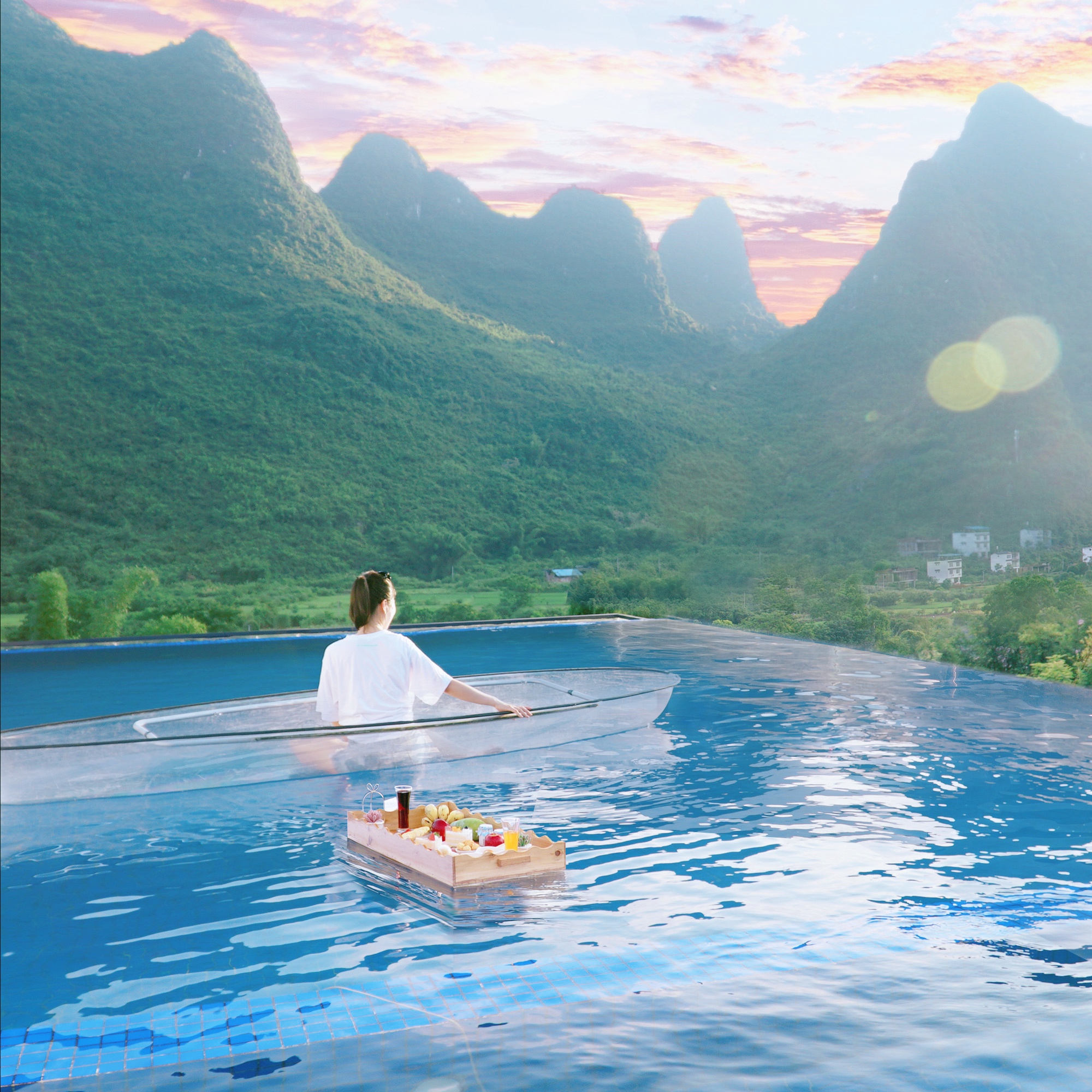 Shanshui Family Room With Scenic Balcony And Scenic Tub