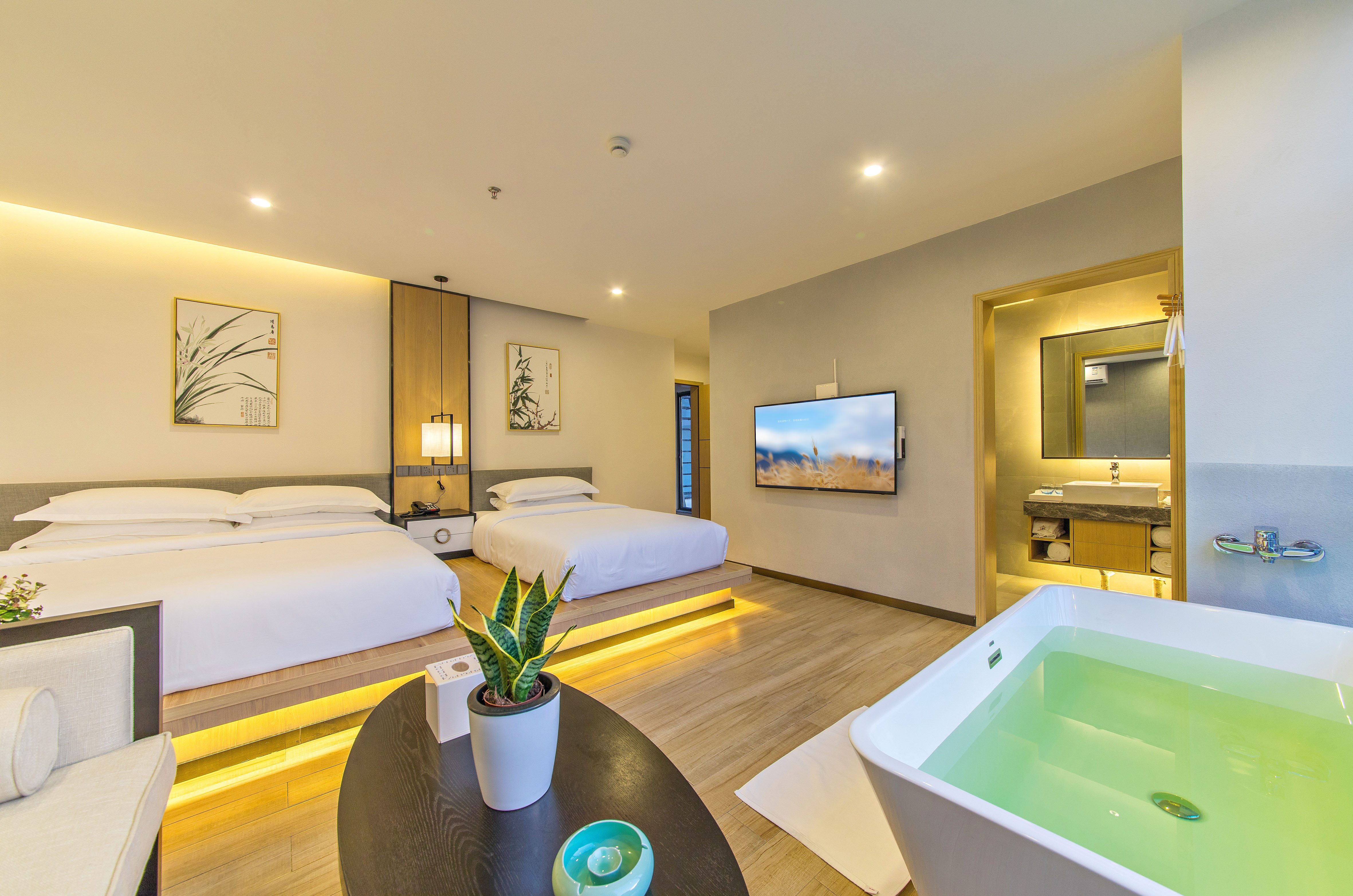 Countryside Impression Family Room With Japanese-Style Tatami Large&Small Beds And Tub