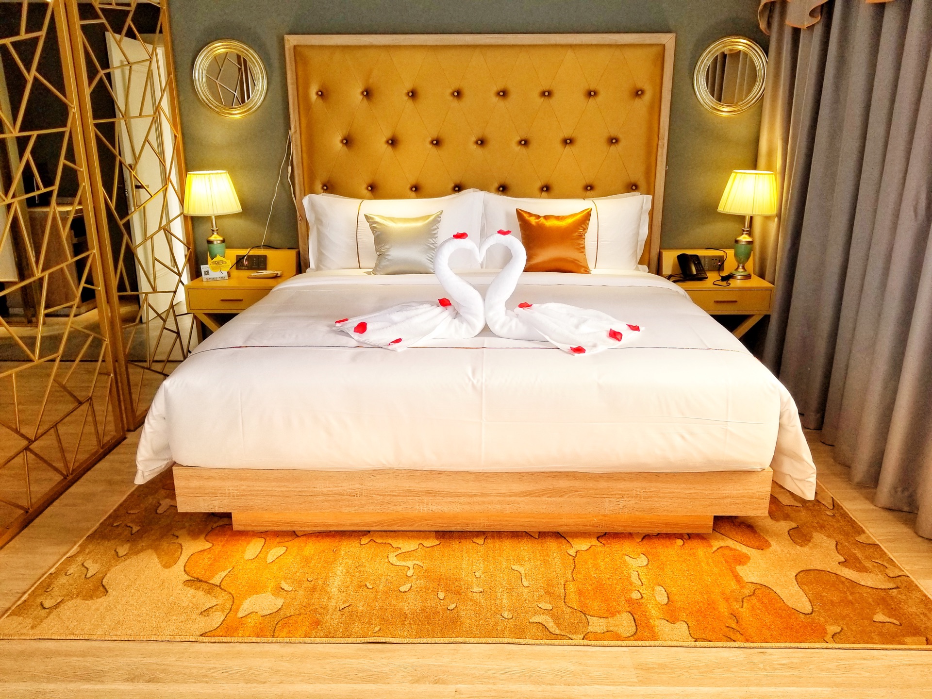 行政大床房【舒适浴袍+落地窗+安睡床品】