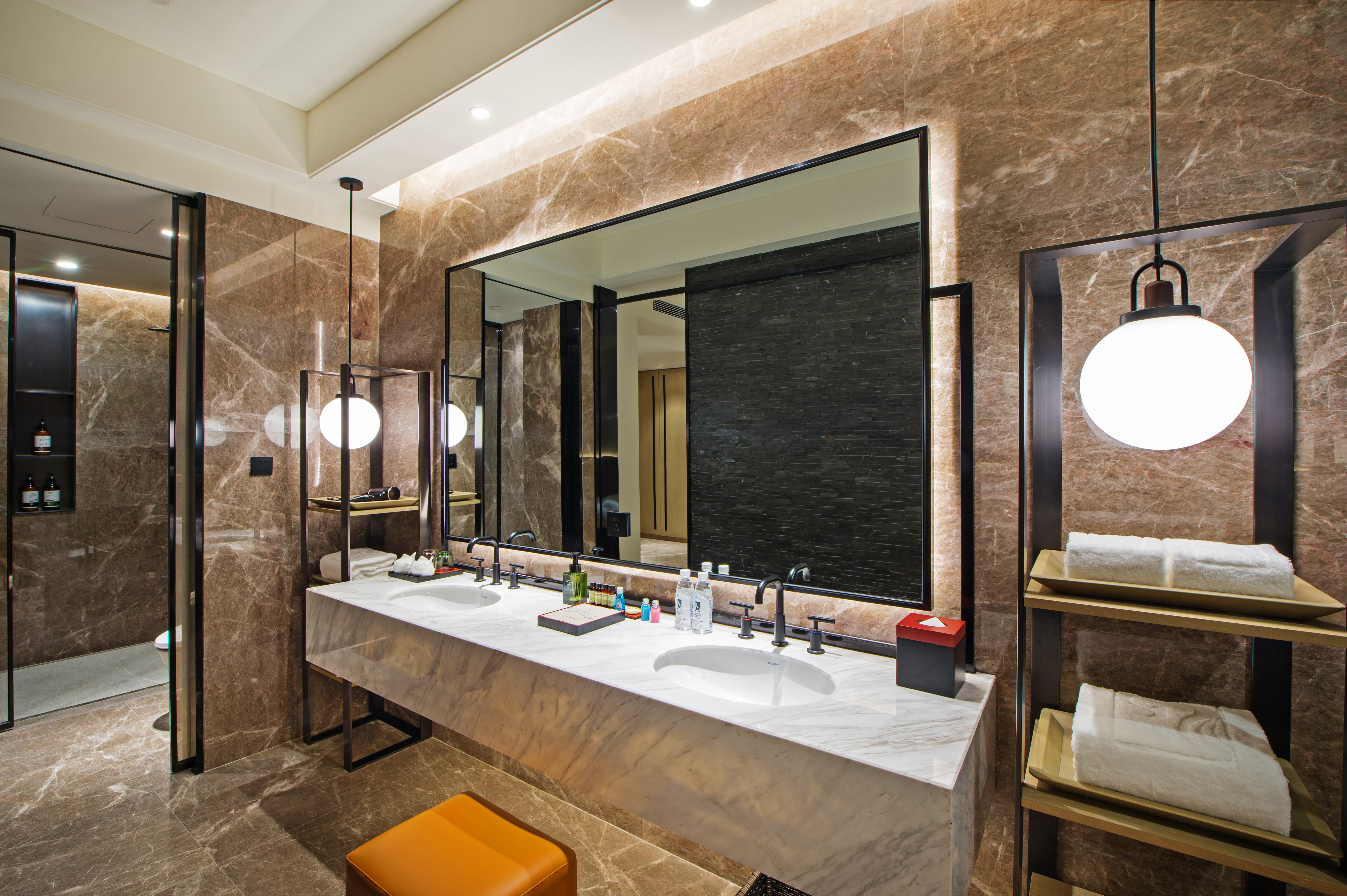 贵宾楼|悠然大床房（Mini吧+英国轻奢床垫+电视投屏）