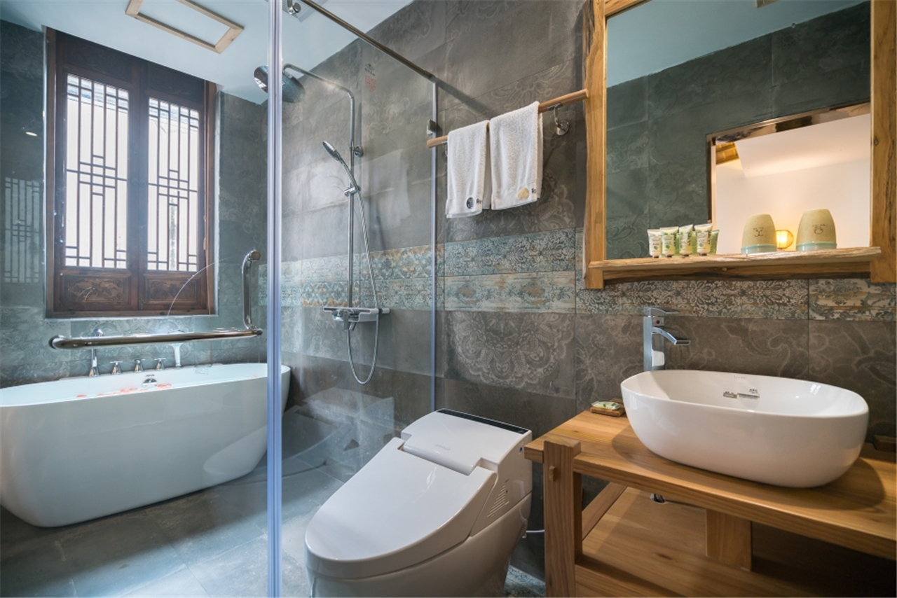 Guestroom - Triple Occupancy