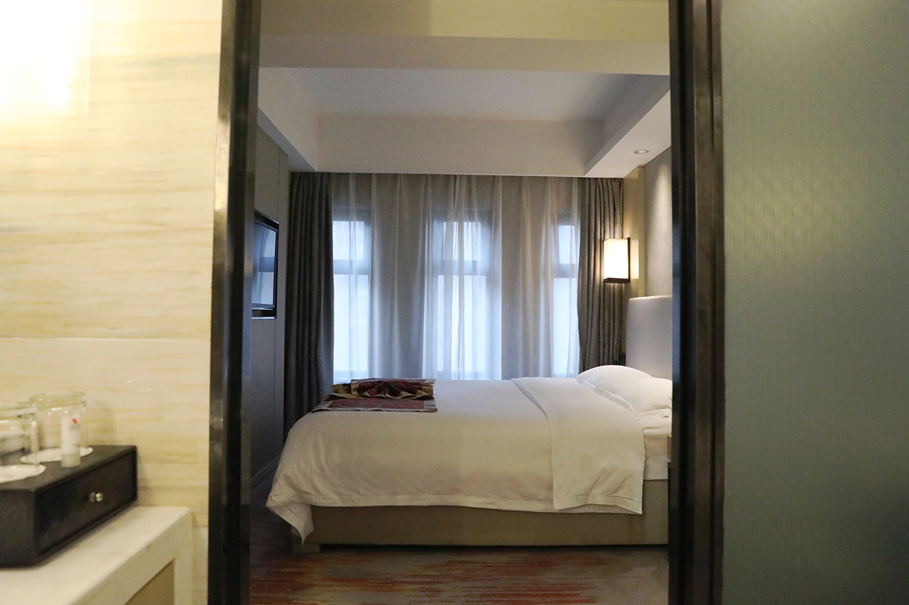 Family Twin Room (Two-Bedroom + Memory Foam Pillows + Tub)