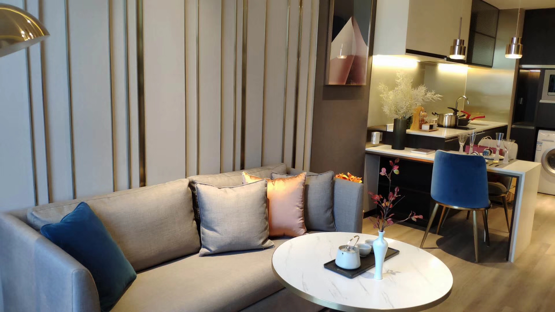 一房行政套房（洗烘机+冰箱+厨房+微波炉+可投屏）