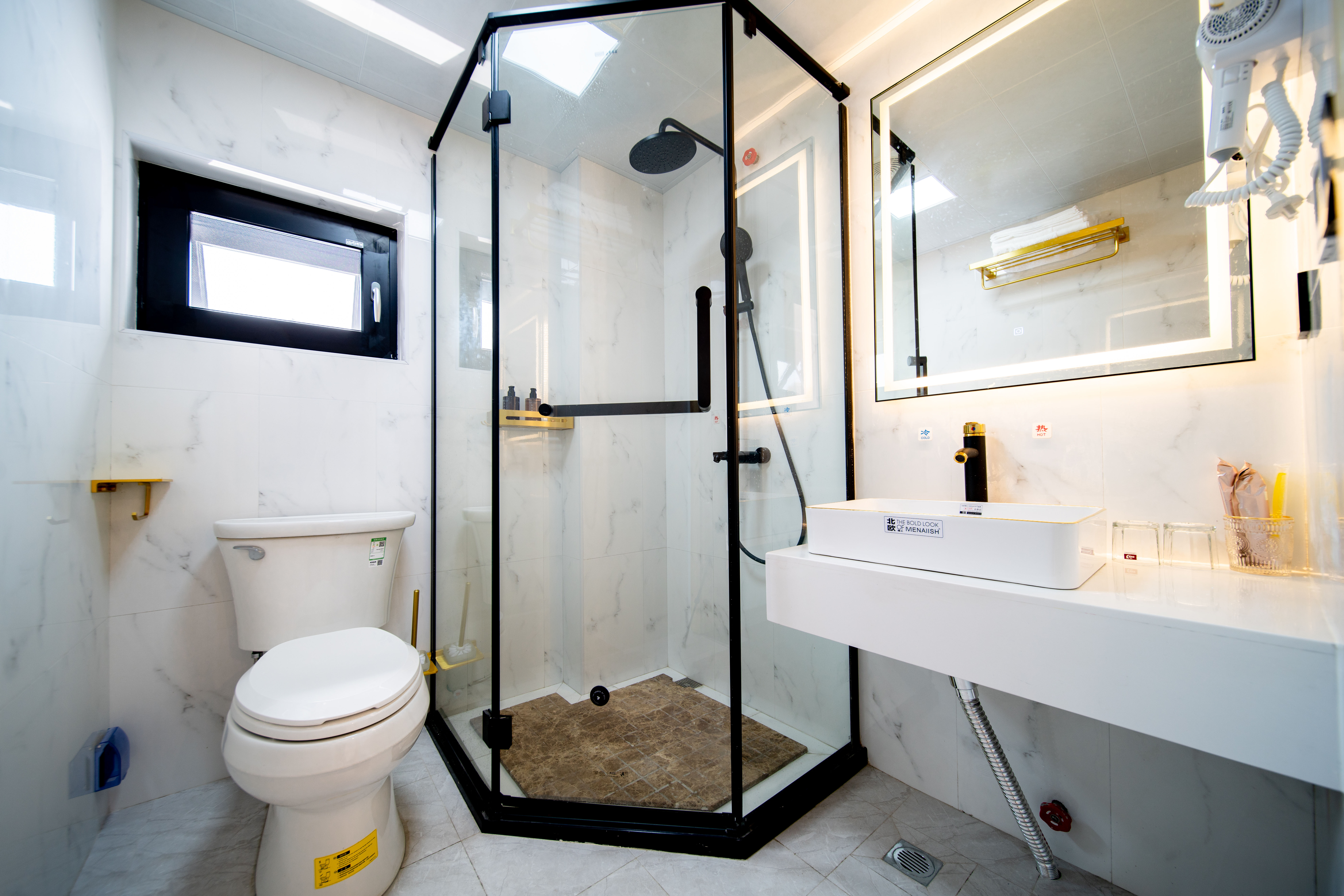 Happy Residence Standard Room