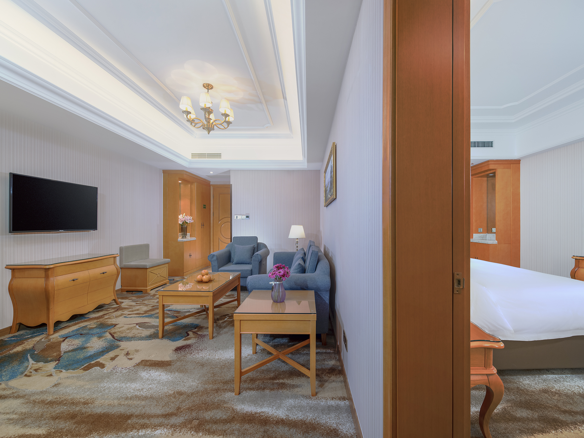 豪华套房（康莱斯床垫+鹅绒枕）