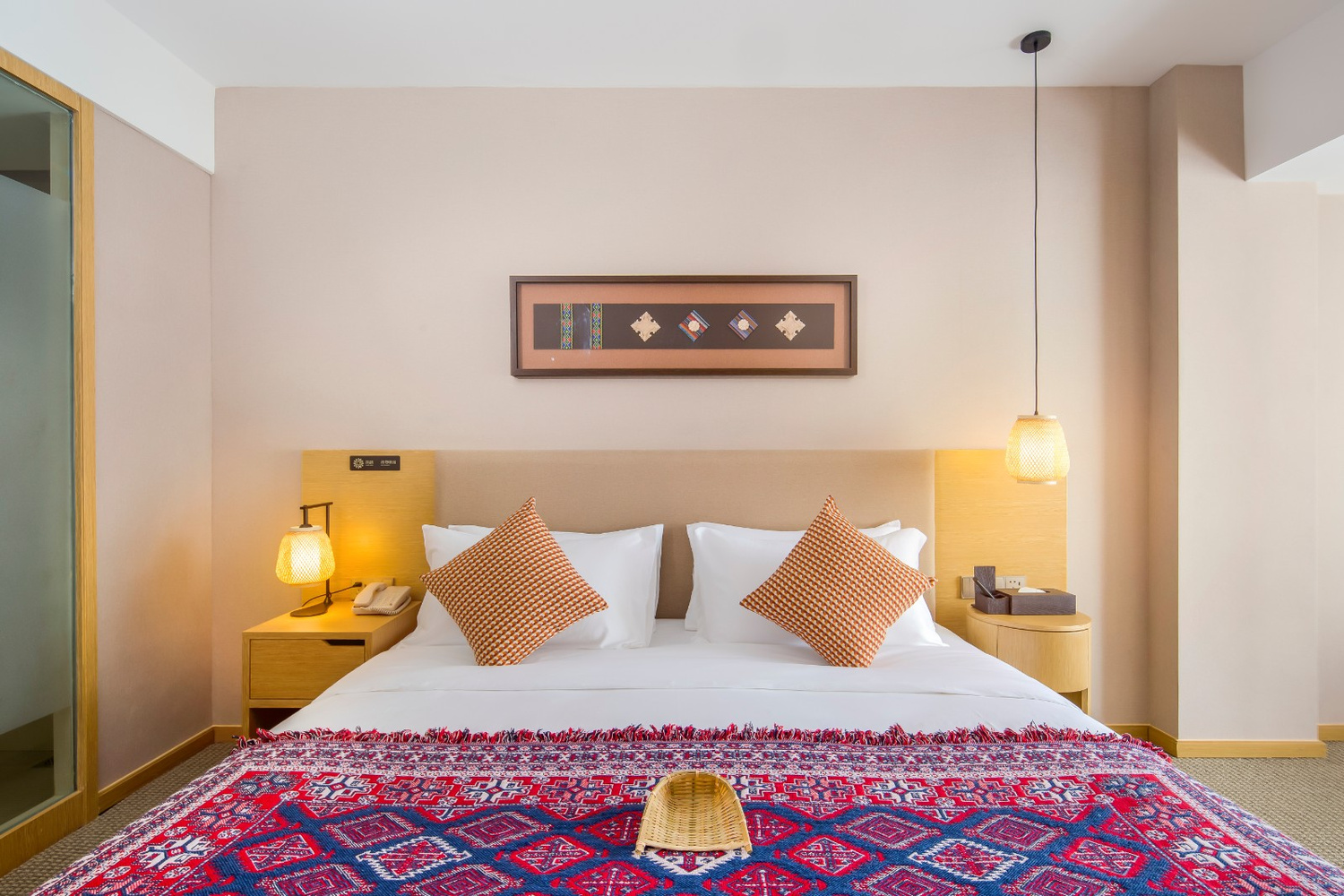 夕沐暖阳大床房