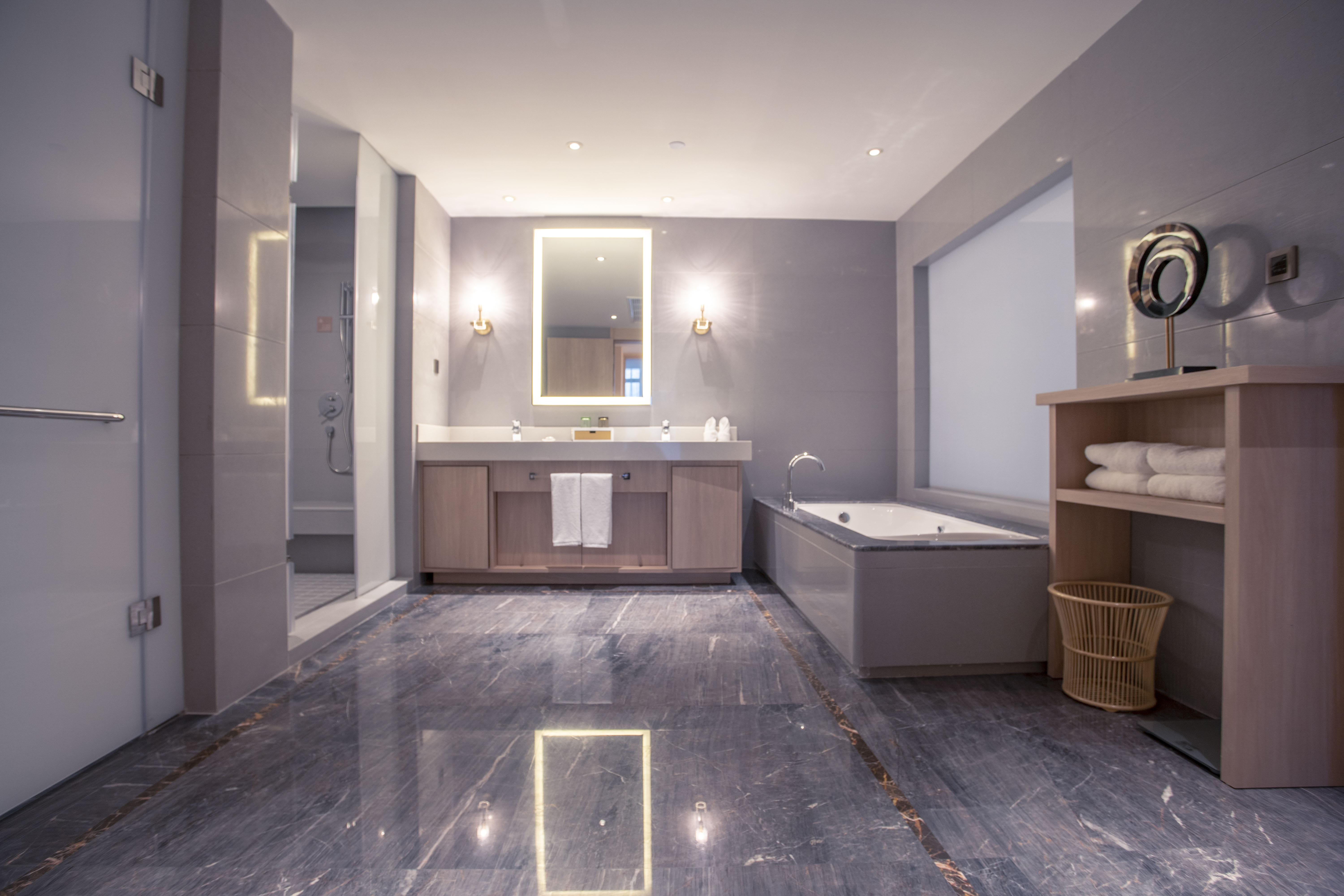 三和园露台套房（超大空间+浴缸+智能马桶）