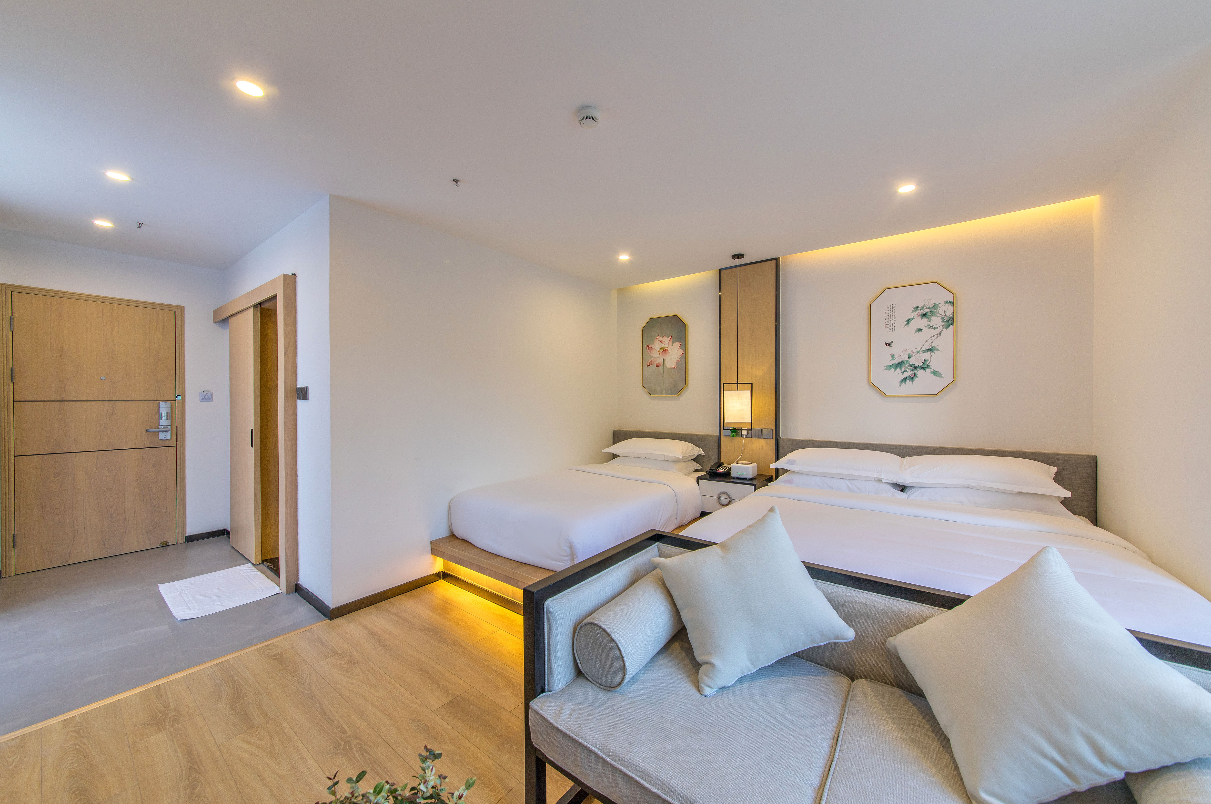 Countryside Impression Standard Room With Japanese-Style Tatami Large&Small Beds And Tub