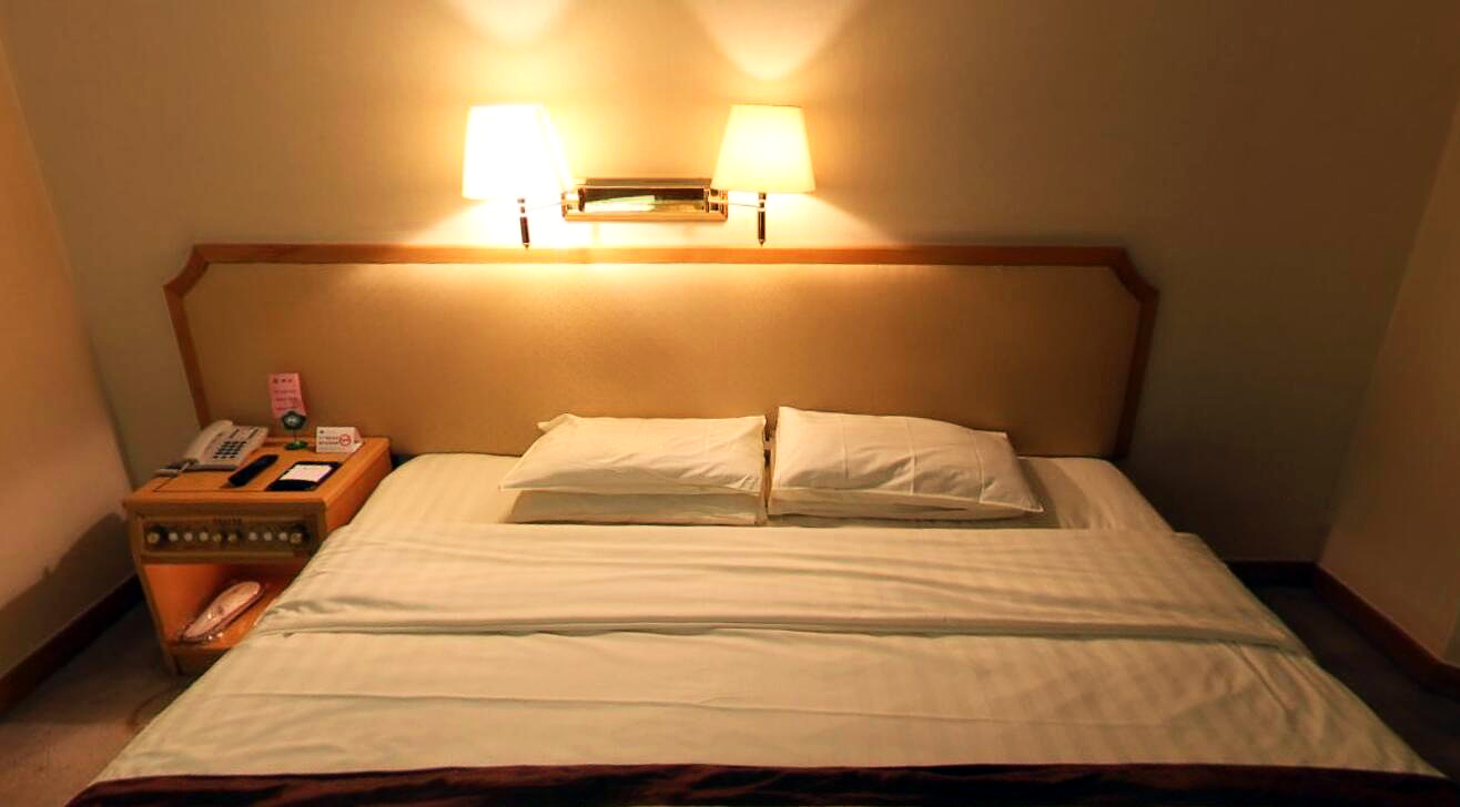 豪华商务大床间