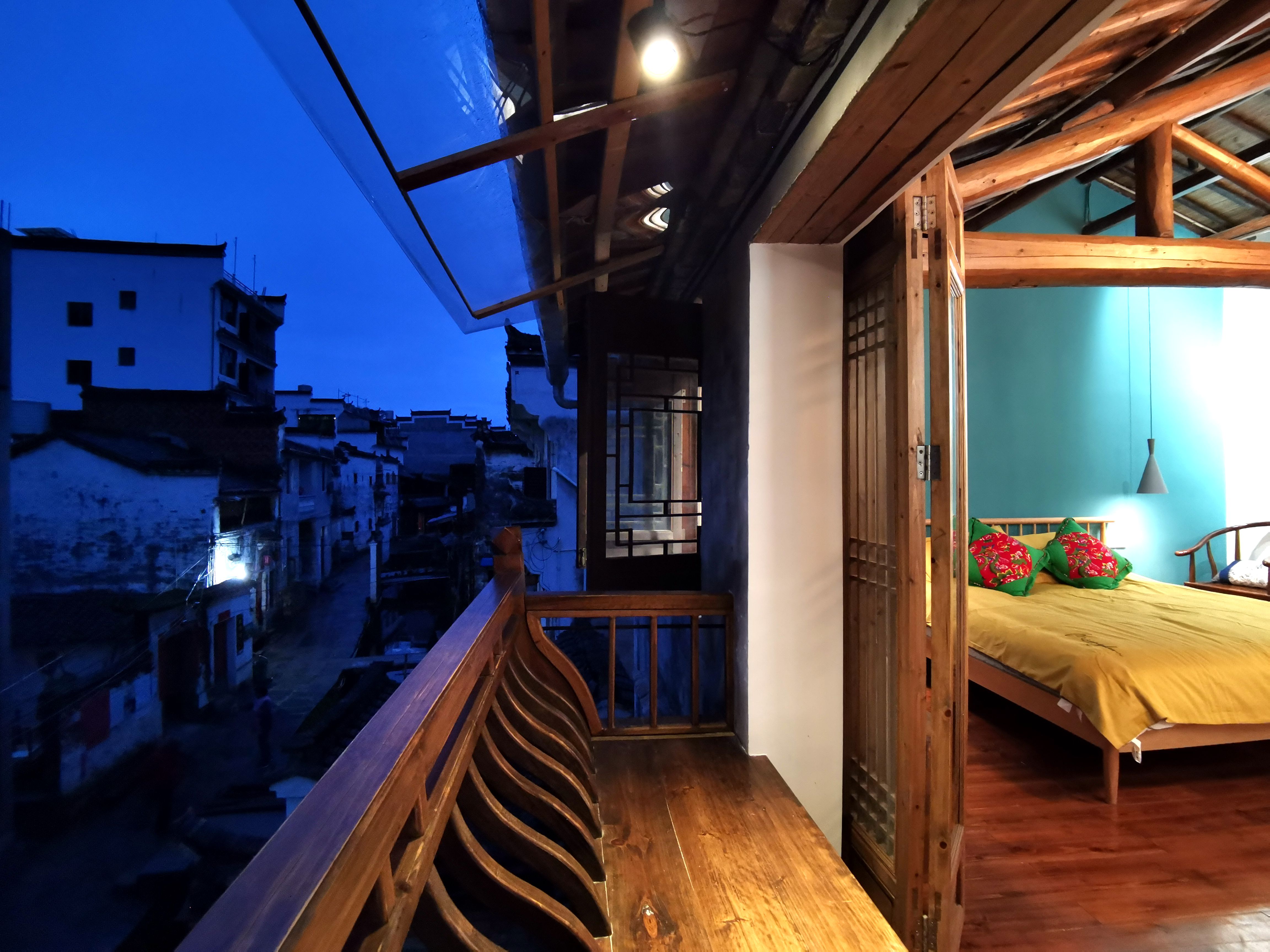 Zhilan Scenic Balcony Double Bed Room