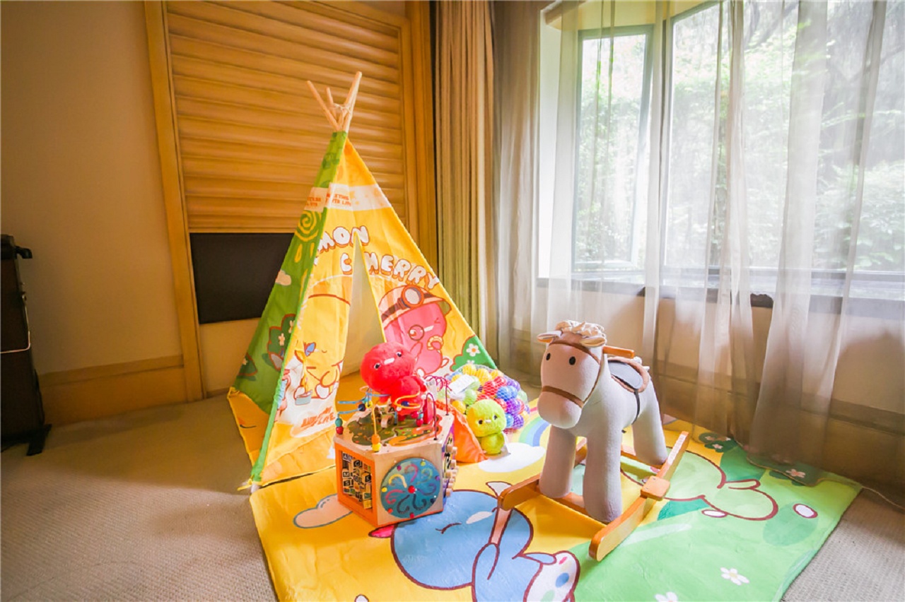 酷芽小鸡彩虹别墅套房A