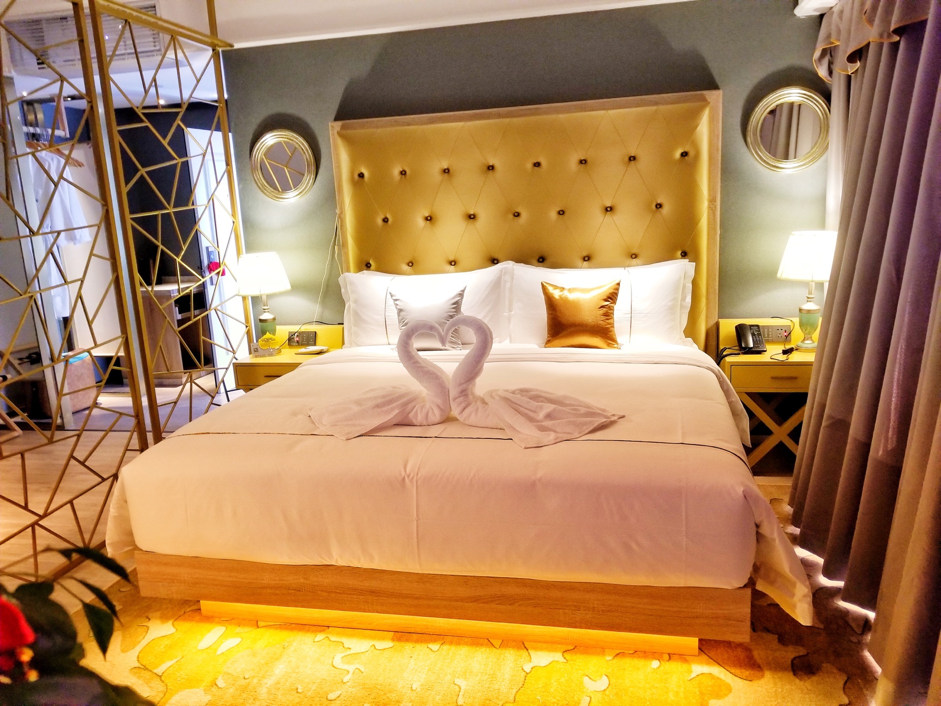 行政大床房【舒适浴袍+落地窗+安睡床品】