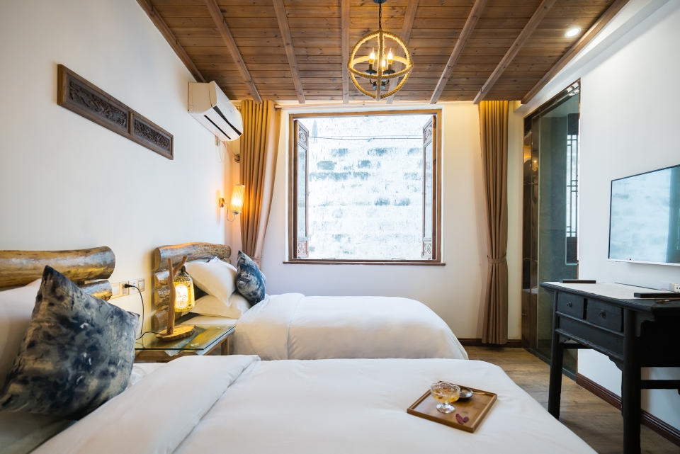 Guestroom - Triple Occupancy