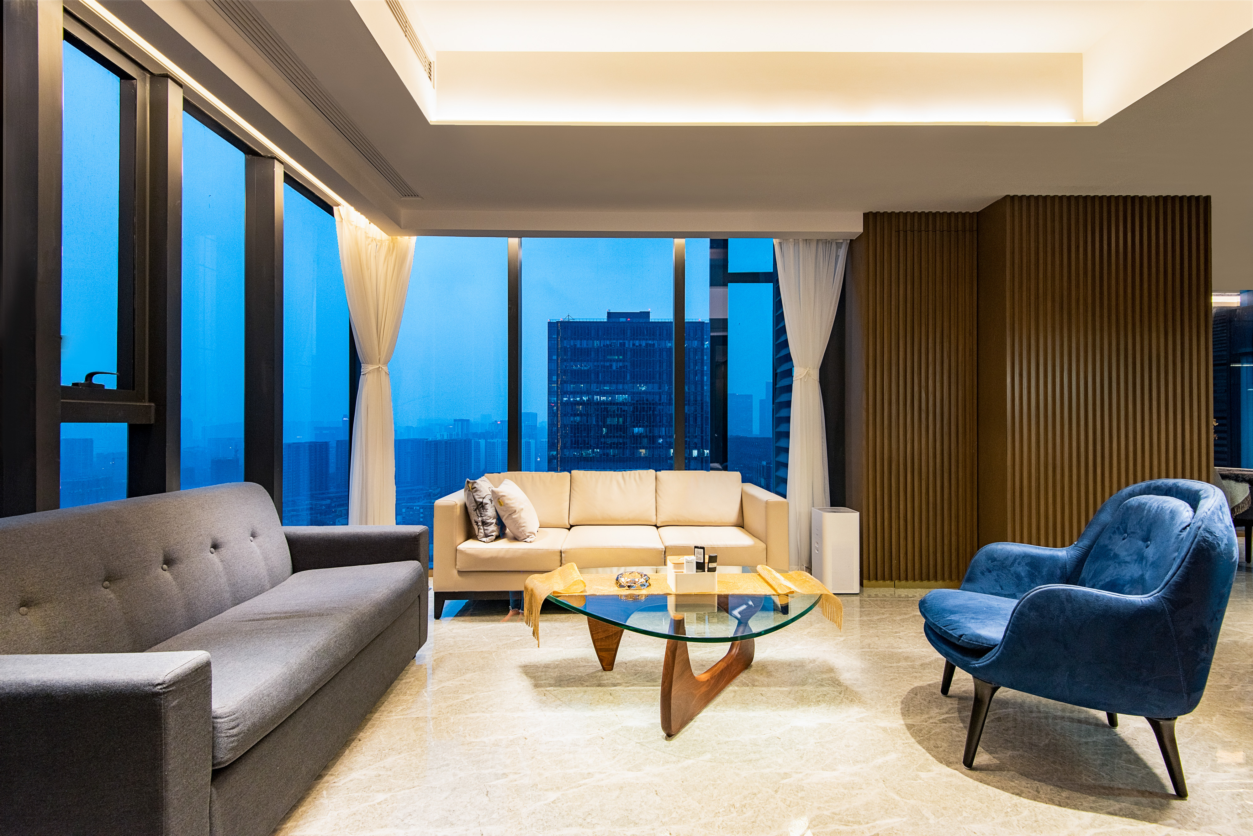 尊享双卧套房（洗衣机+熨衣设备+咖 啡机）