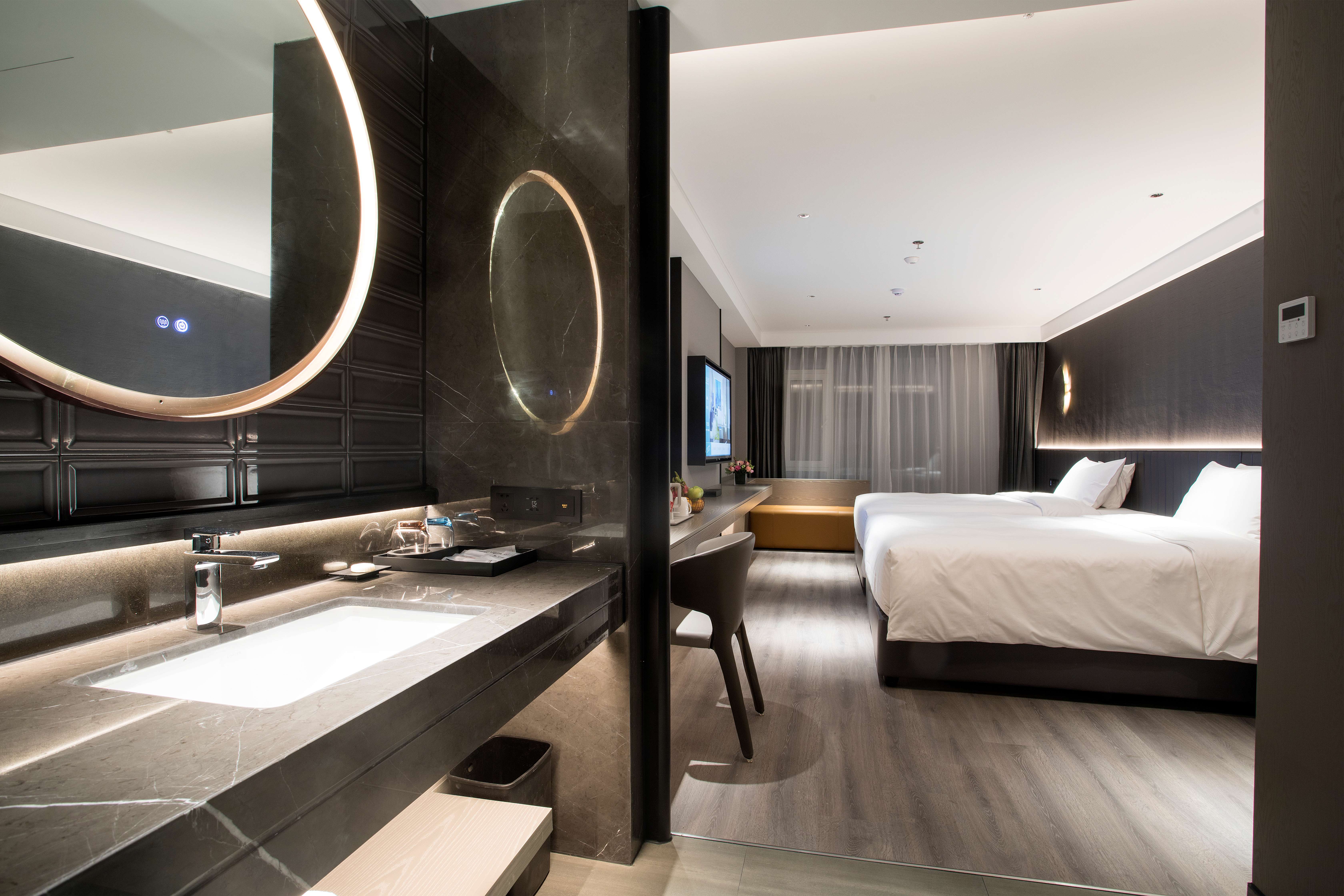 Family Friendly Smart Room (2 Beds) (Window)