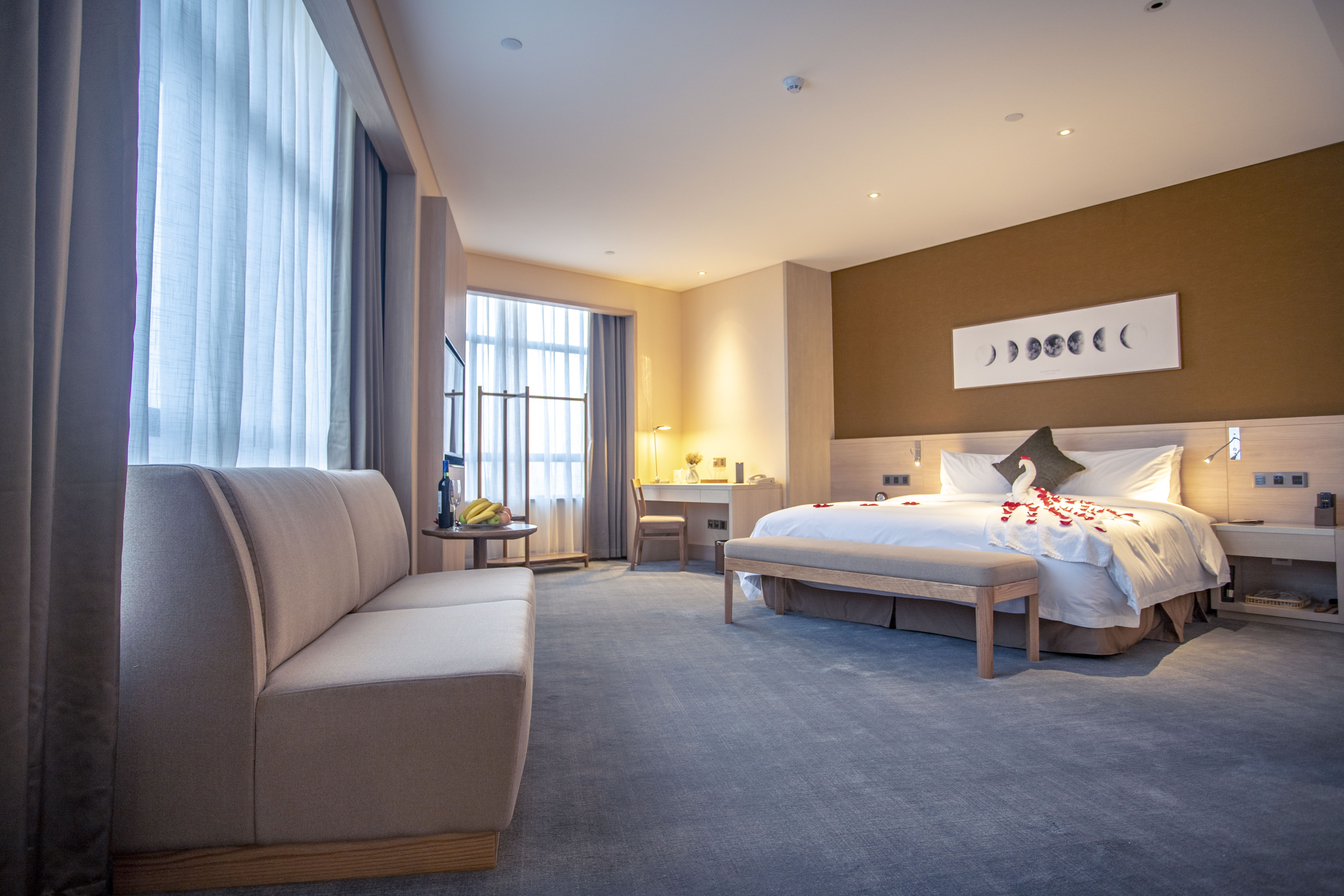 雅致大床房（超大空间+智能马桶）