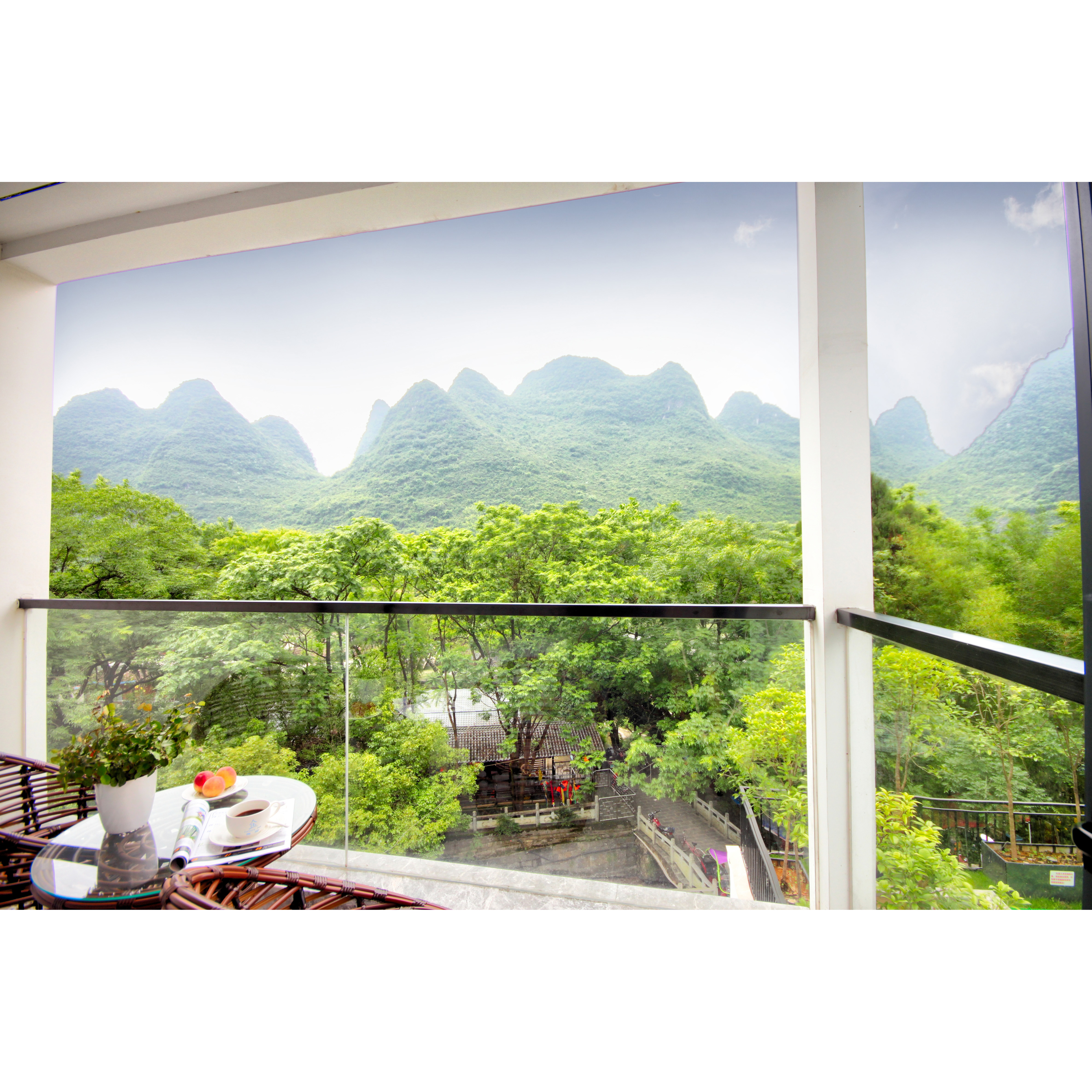 Shanshui Family Room With Scenic Balcony And Scenic Tub