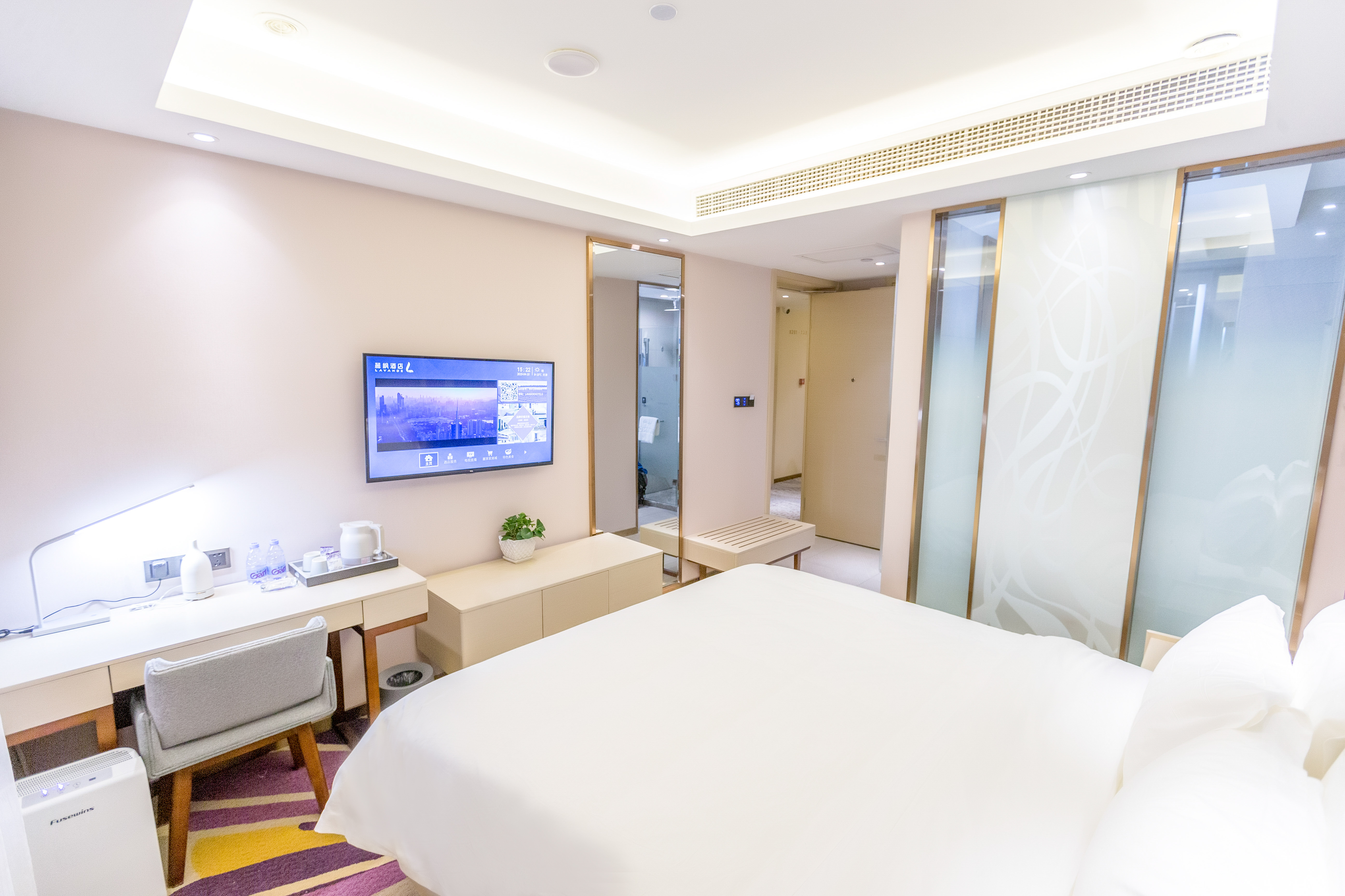 雅致大床房（慕思床垫+电视投屏+智能客控+小冰箱）