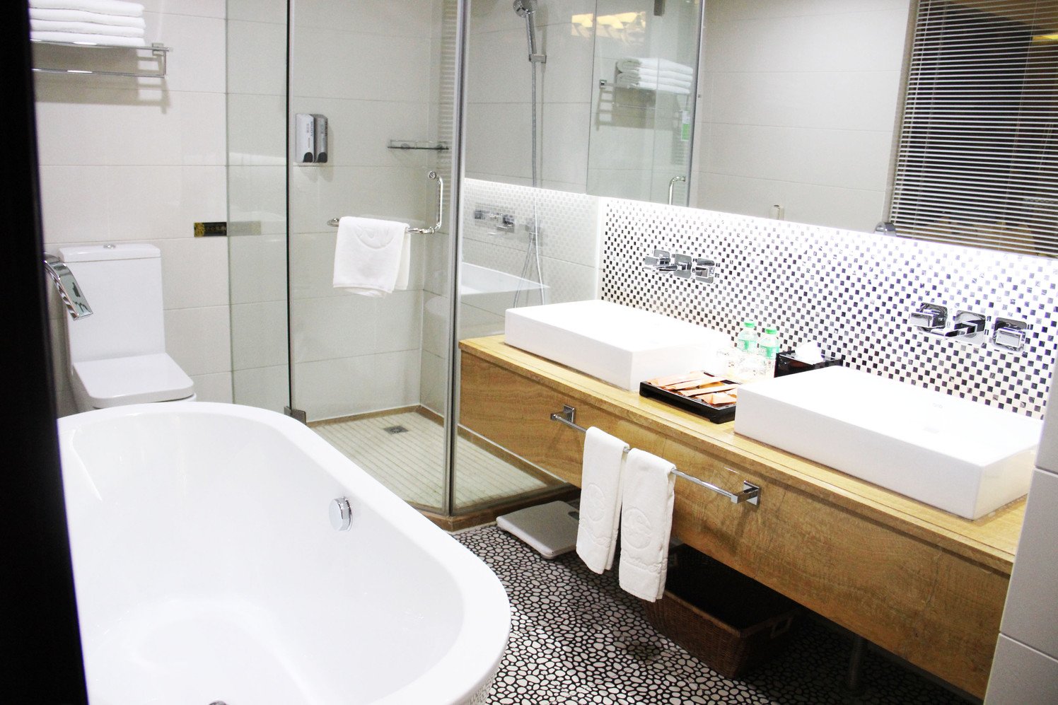 商务特色套房（软硬双枕）