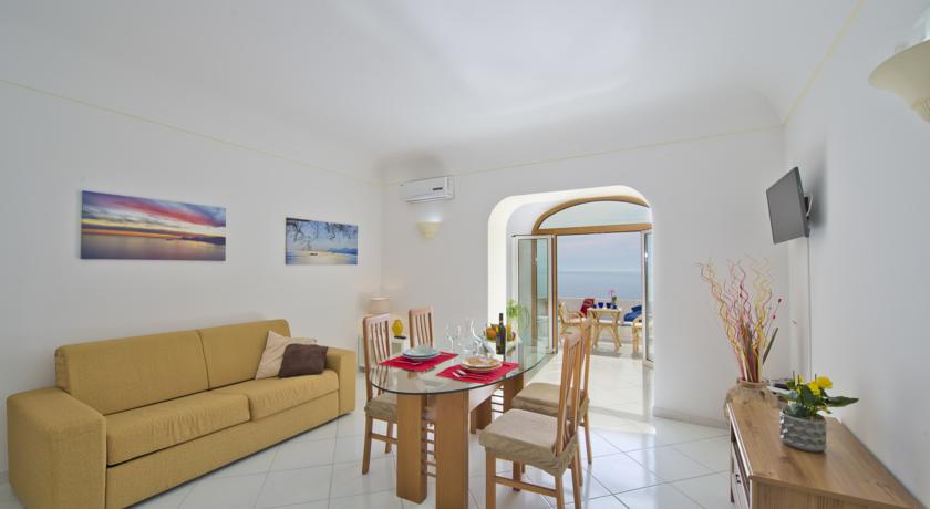 带海景的一卧室公寓