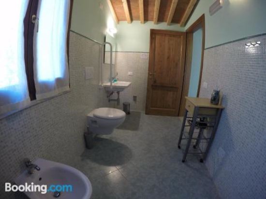 特大床房带无障碍淋浴-无障碍设施