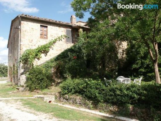 两卧室公寓 - 带花园