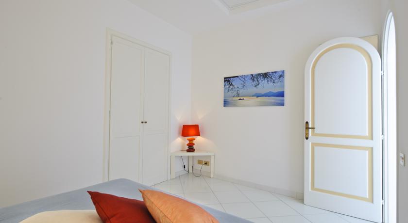 带海景的一卧室公寓