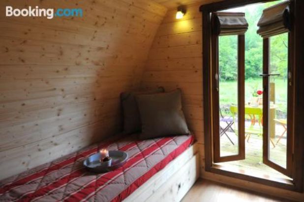 带共享浴室的家庭木屋