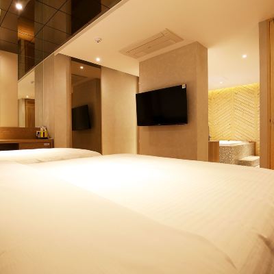 Premium Family (Double + Single Bed) Daejeon Yuseong A Day in the City (formerly Imu Intel) 쿠폰