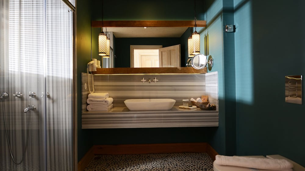 海景大床套房（带按摩浴缸）