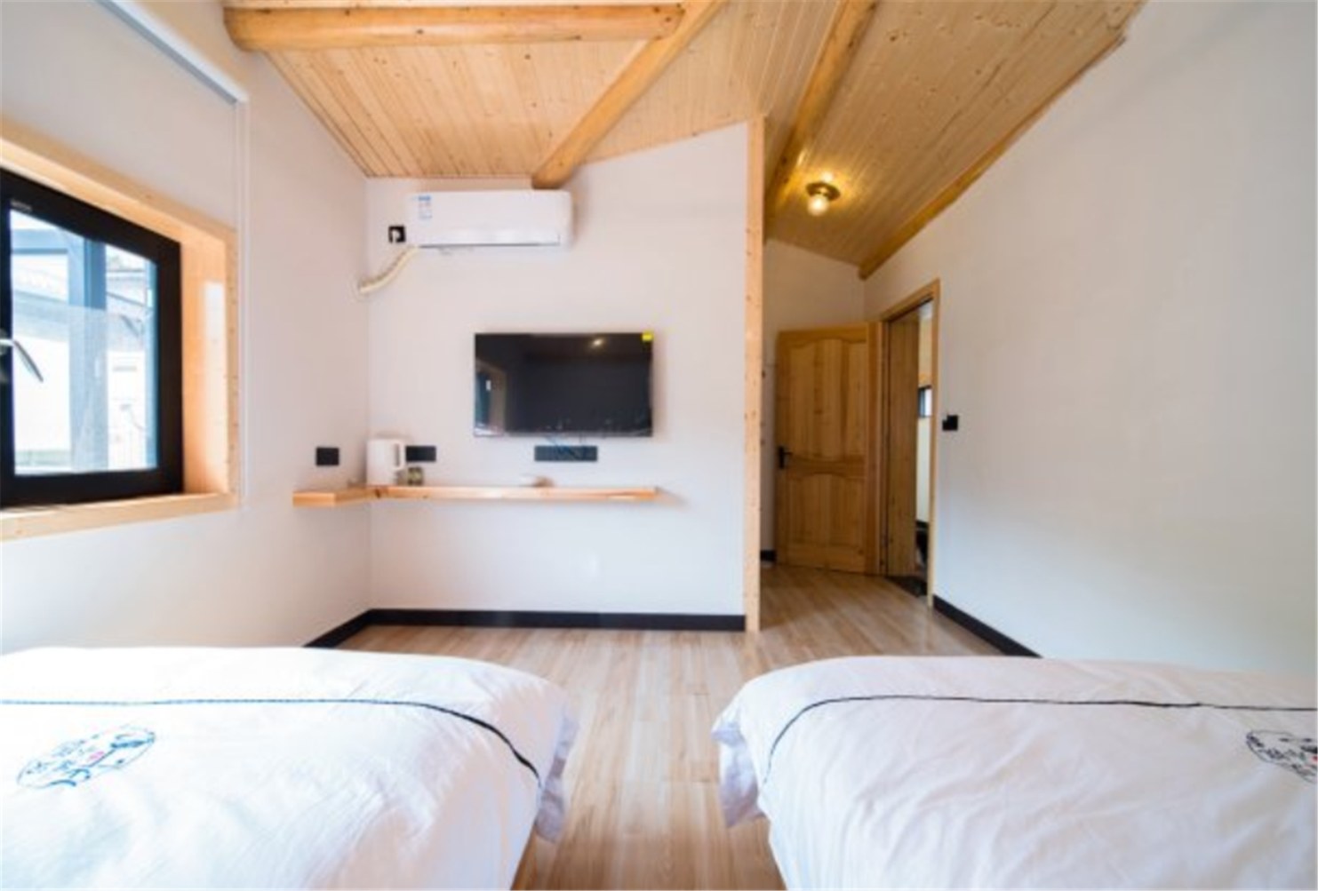 Happy Residence Standard Room