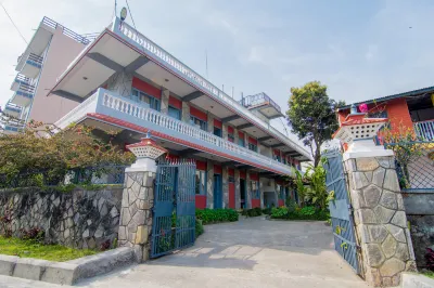 Hotel Mountain View - Lakeside Pokhara Hotel a 