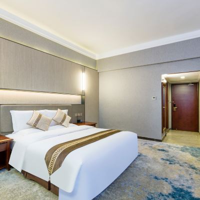 豪華城景大床房 珠海怡景灣大飯店（情侶路海濱泳場店）優惠