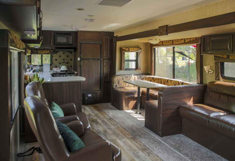 Delight American-Style Leisure Rv Courtyard