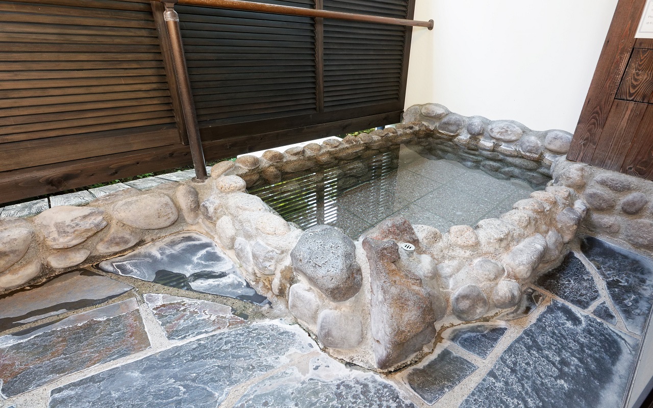 Sengokuhara Shinanoki Ichinoyu西式房（带露天风吕）