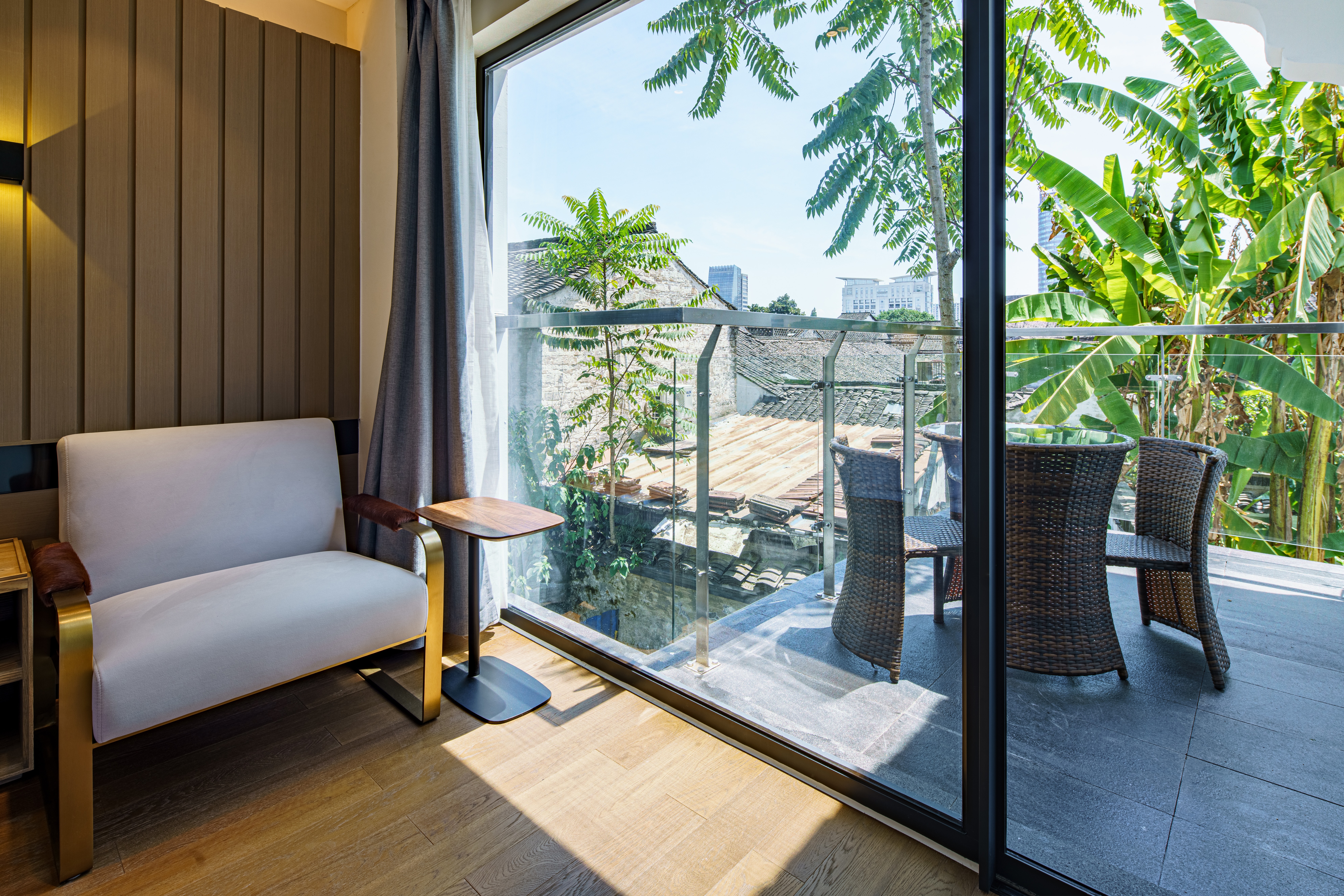 三闲集-露台观景套房（泡泡浴缸+落地窗+高端洗护）