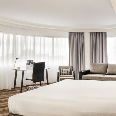 Deluxe King Room with City View Mercure Sydney Promo Code