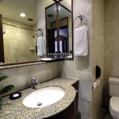 高級房-大床 香港銅鑼灣利景酒店優惠