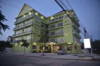 Reachbut Sessor Hotel 住宿飯店