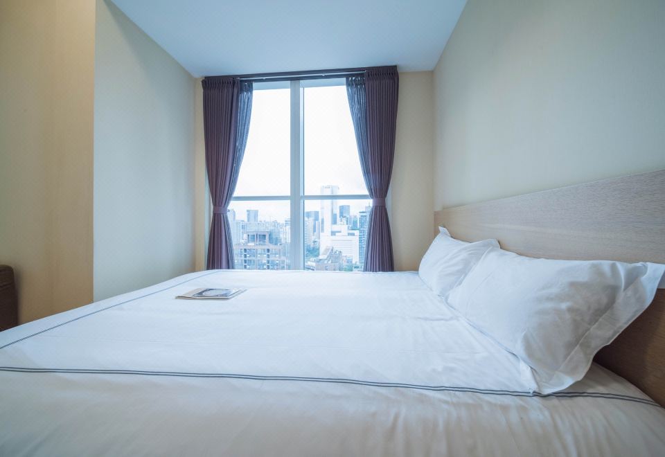 一室一厅大床套房（落地窗+烘乾洗衣机+套房设计）