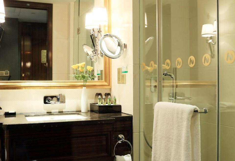 环球城景大床房