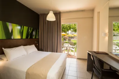 Mayfair Gardens Hotels in 