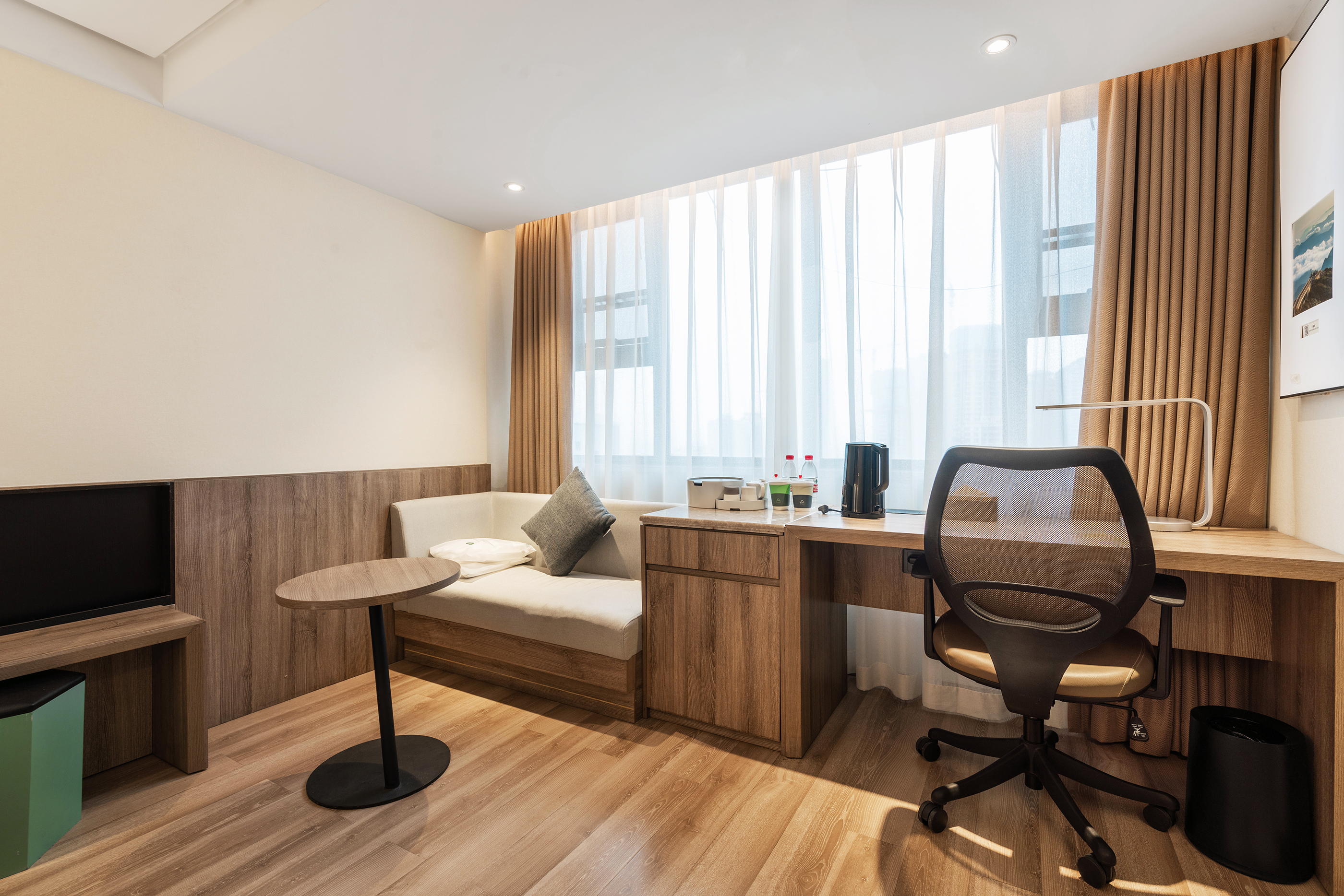 几木大床房（深睡PRO枕+LaiFen吹风+小冰箱+浴袍）